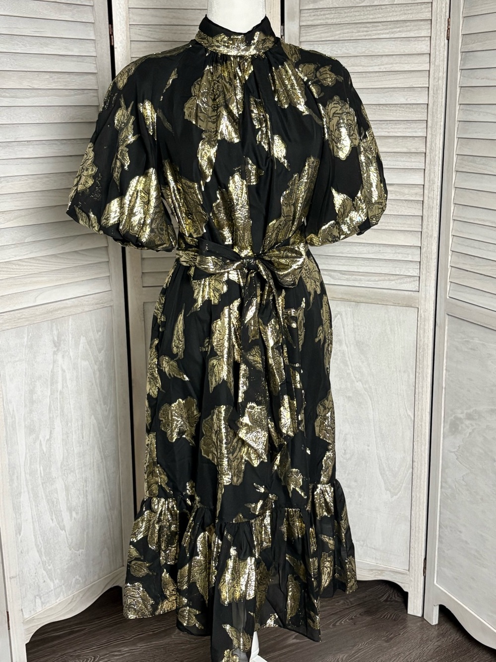 Alex Marie Black/Gold Floral Print Midi Dress sz 4